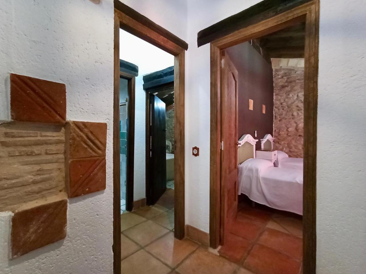 La Fabriqueta De Cent Piques Guest House Fontanars dels Alforins Exterior photo